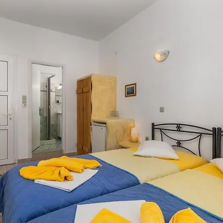 Konukevi Apollon Pollonia