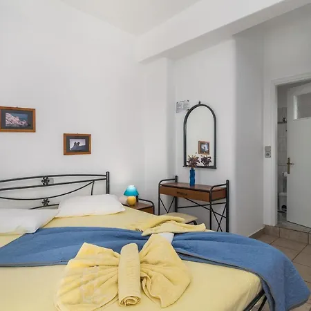 Apollon Guest house Pollonia