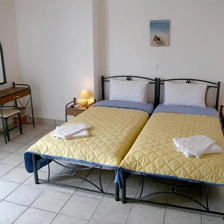 Apollon בית הארחה