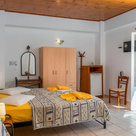 Apollon בית הארחה