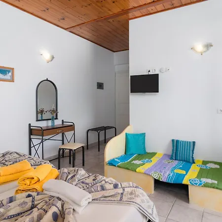 Apollon פולוניה